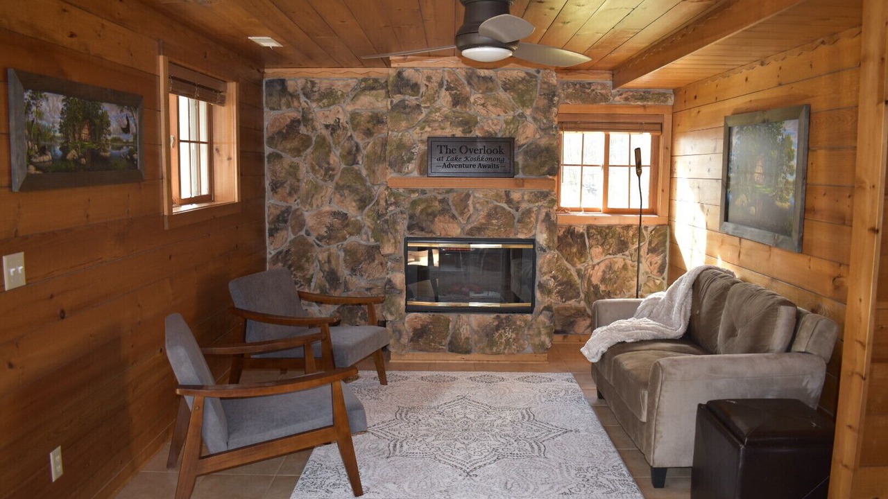 Photo of Livingroom in Lake Koshkonong
