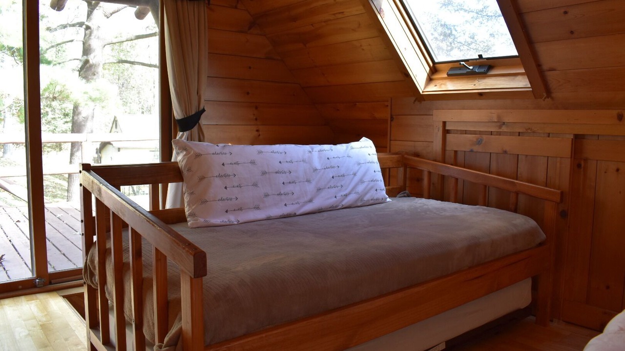 Photo of Bedroom in Lake Koshkonong