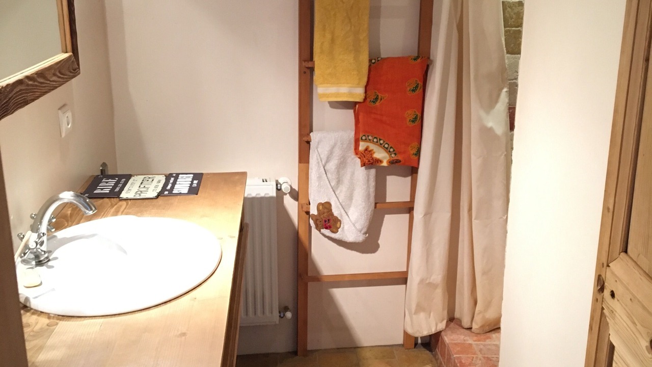 Photo of Bathroom in Morance