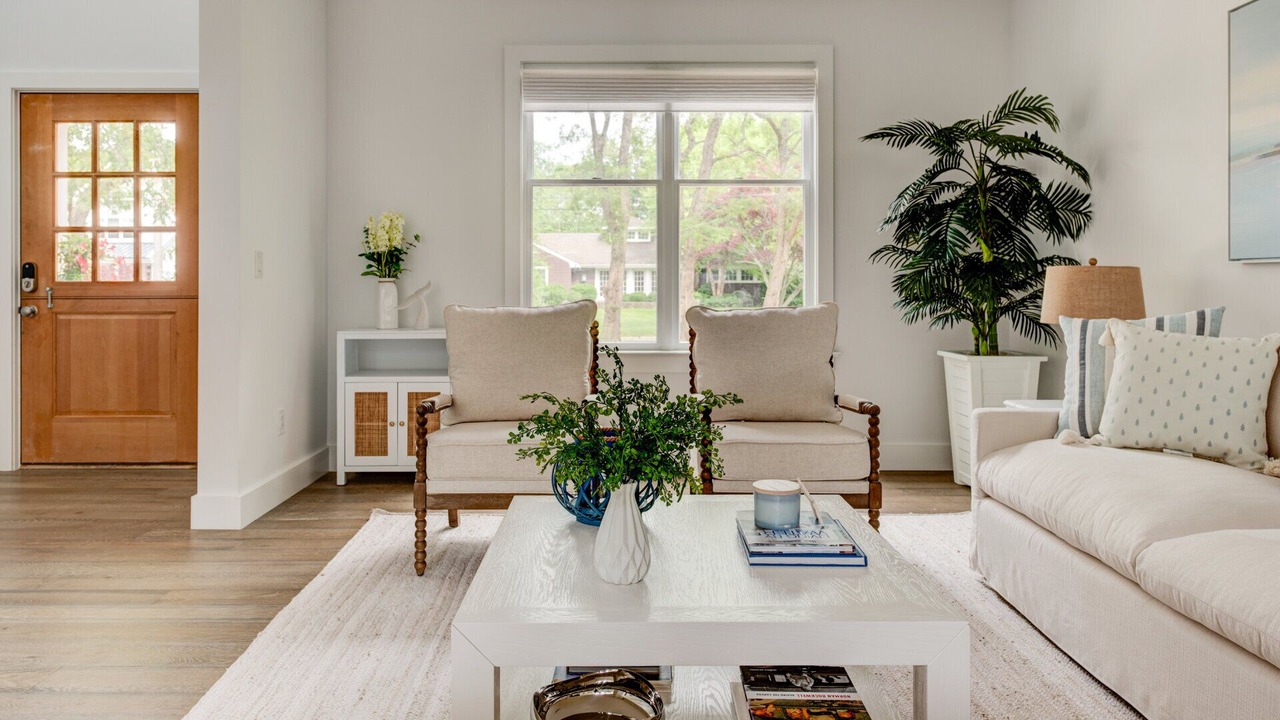Photo of Livingroom in North Haven