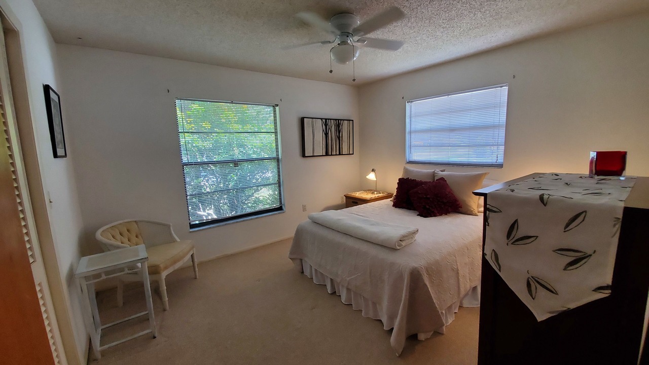 Photo of Bedroom in Bayou Oaks