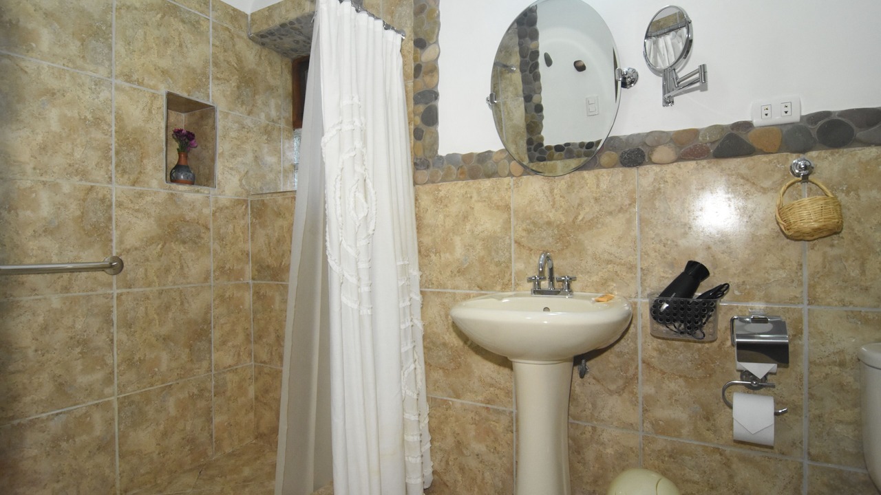Photo of Bathroom in Urubamba