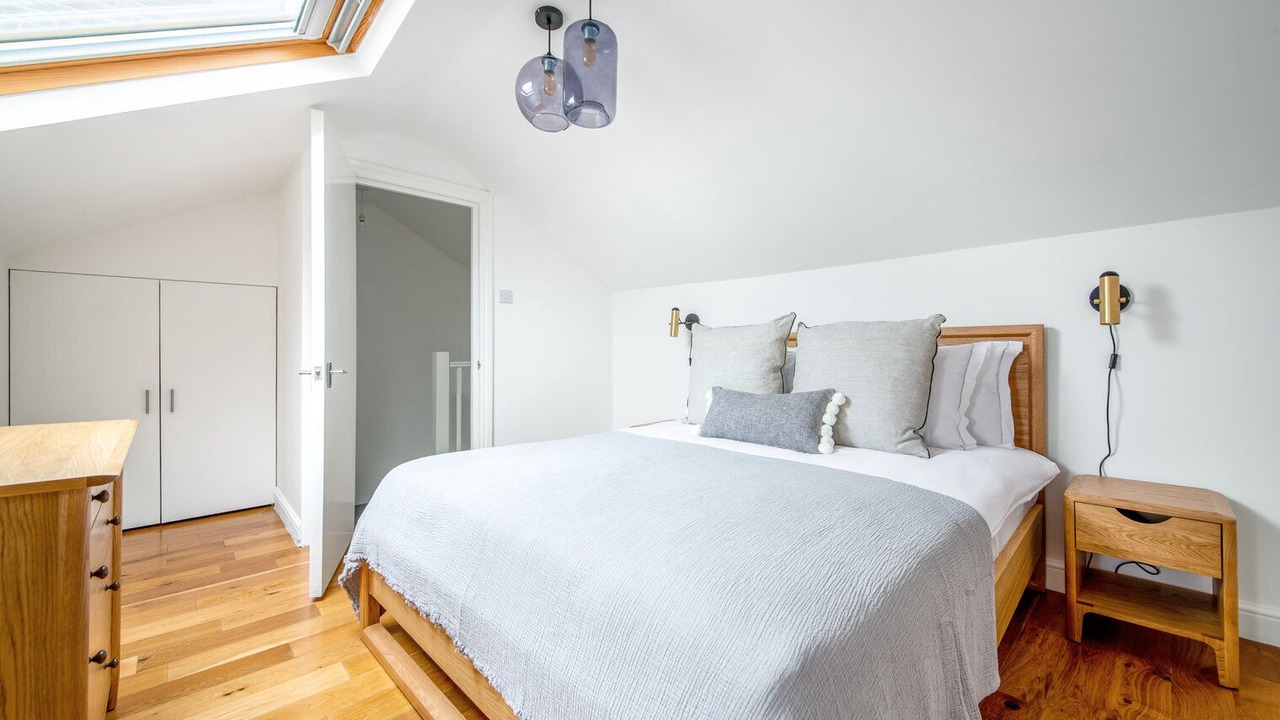 Photo of Bedroom in Lancaster Gate