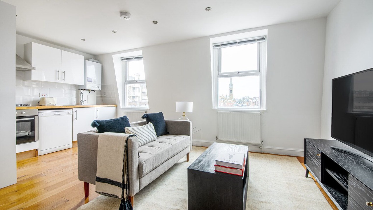 Photo of Livingroom in Lancaster Gate