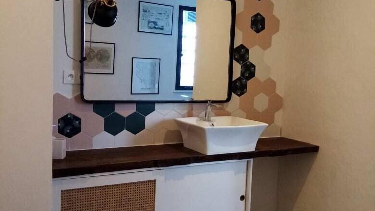 Photo of Bathroom in Le Somail