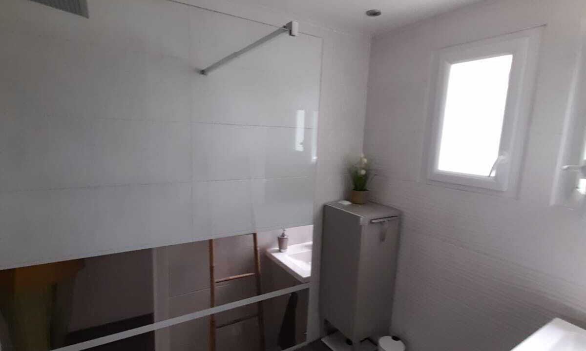 Photo of Bathroom in Gaillan-en-Medoc