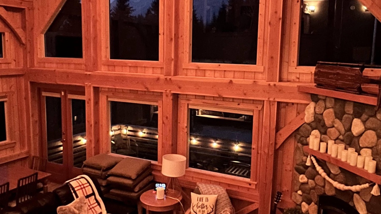 Photo of Livingroom in Hyak