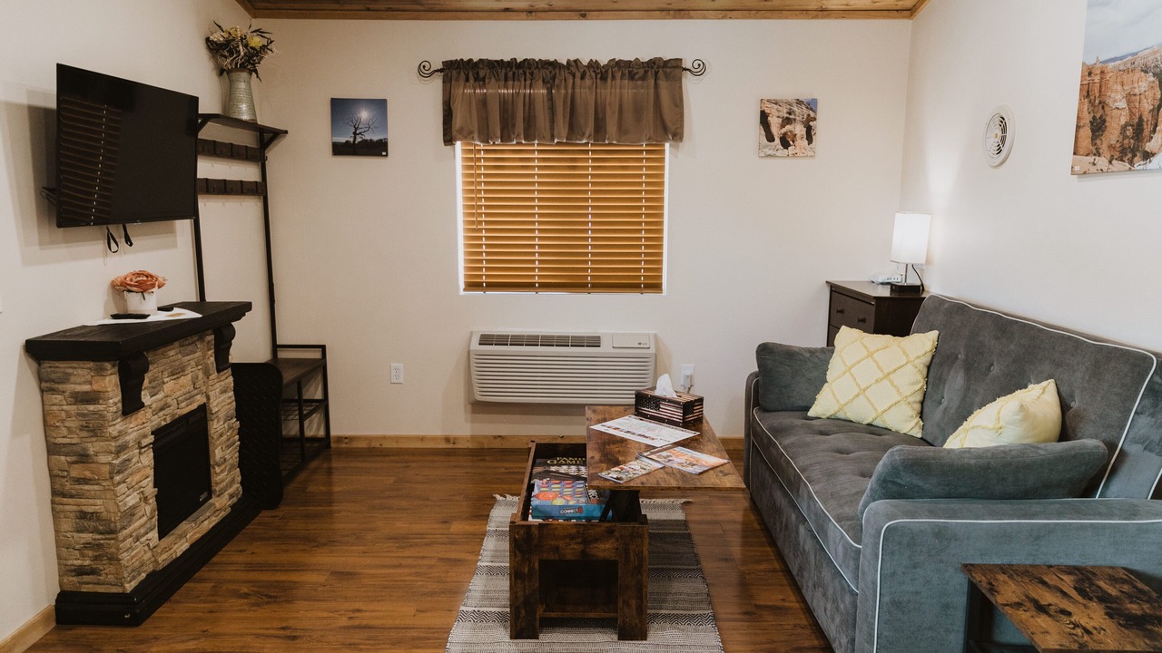 Photo of Livingroom in Cannonville