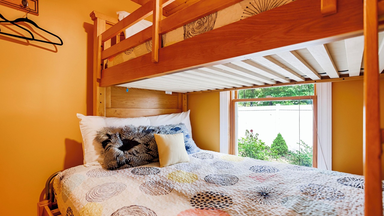 Photo of Bedroom in Honeoye