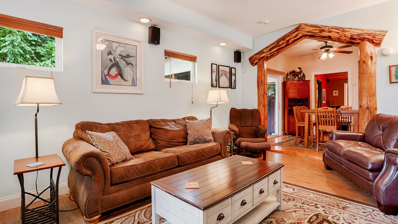 Photo of Livingroom in Honeoye