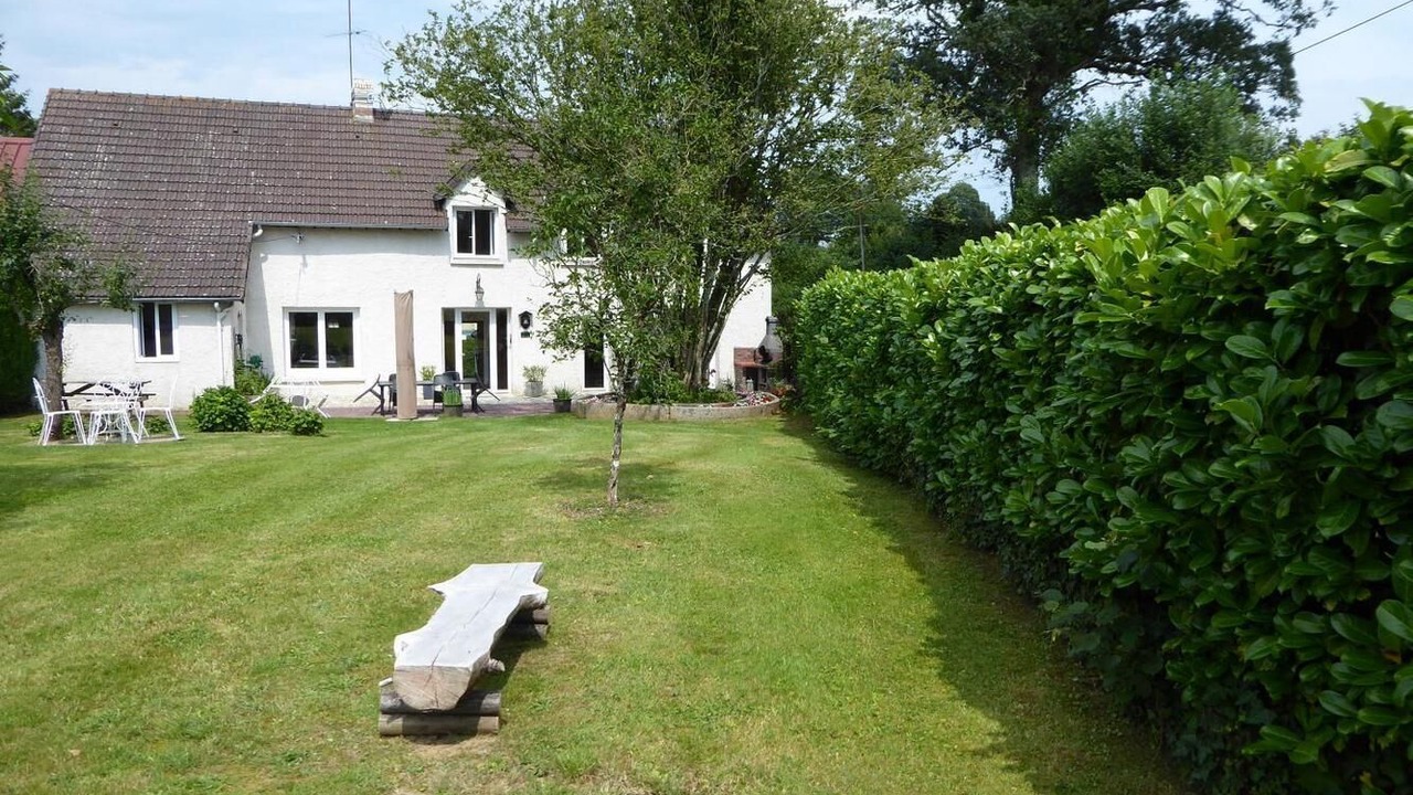Photo of Outdoor in Saint-Sauveur-Lendelin