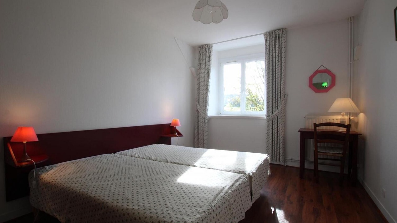 Photo of Bedroom in Saint-Sauveur-Lendelin