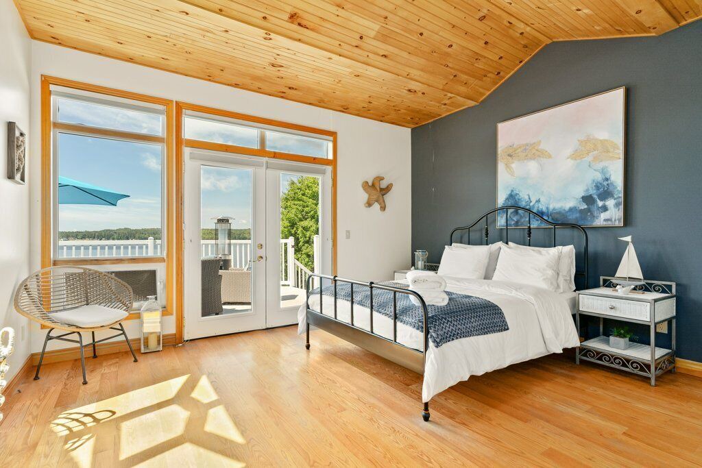 Photo of Bedroom in Armour