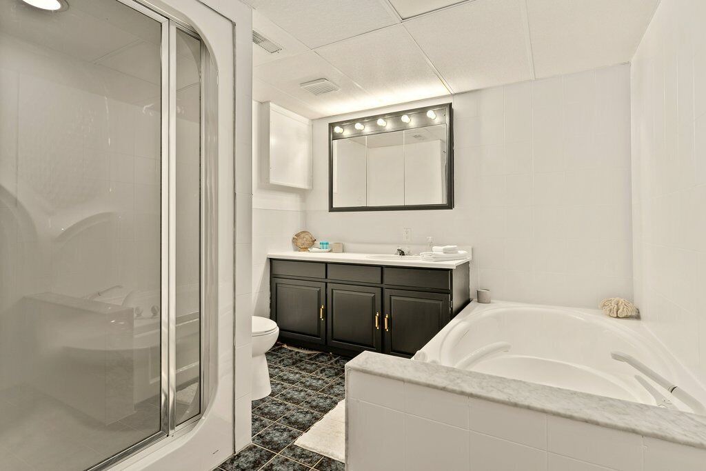 Photo of Bathroom in Armour