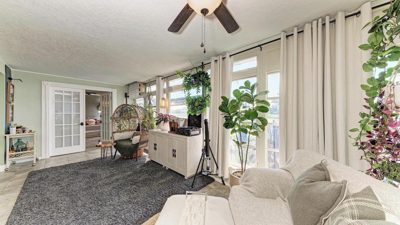 Photo of Livingroom in Venice Gardens