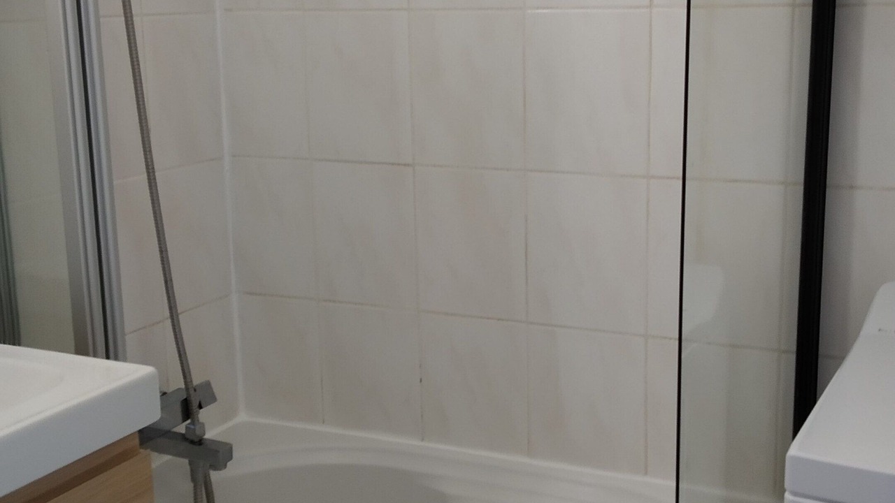 Photo of Bathroom in Embrun