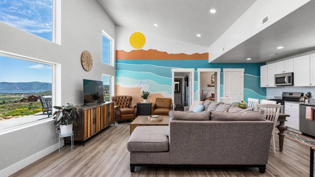 Photo of Livingroom in Sweetwater