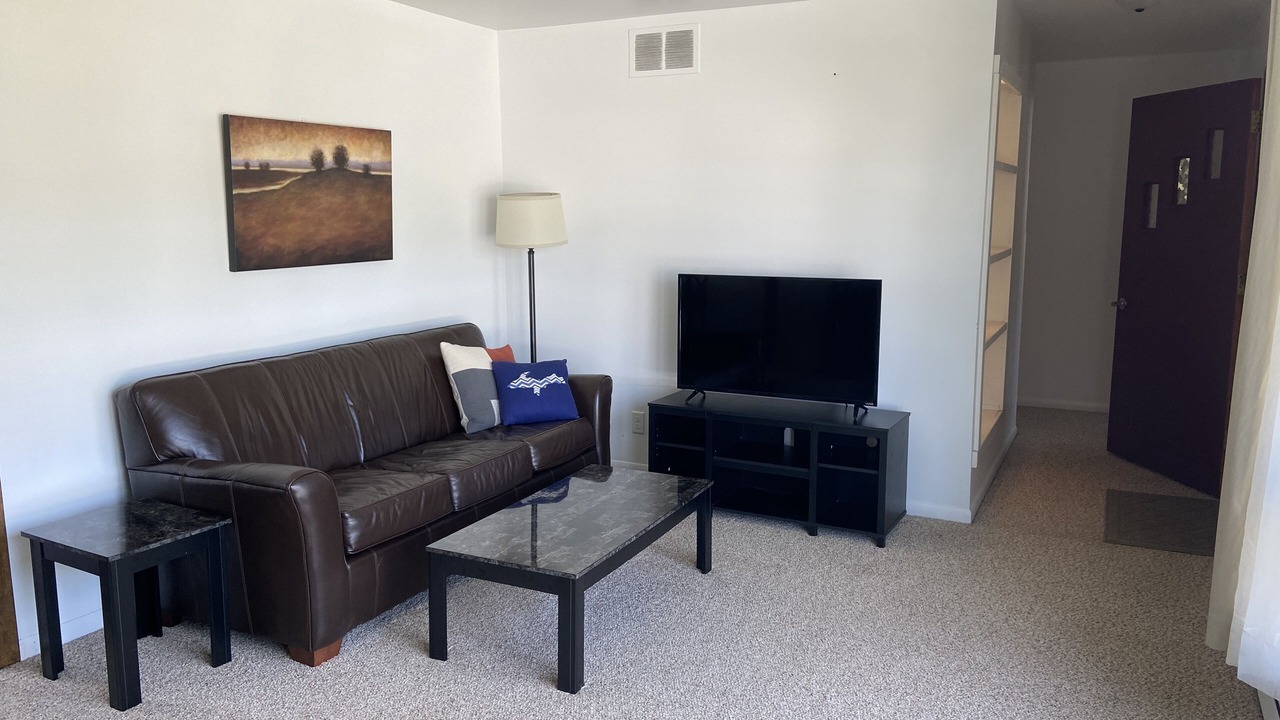 Photo of Livingroom in South Range
