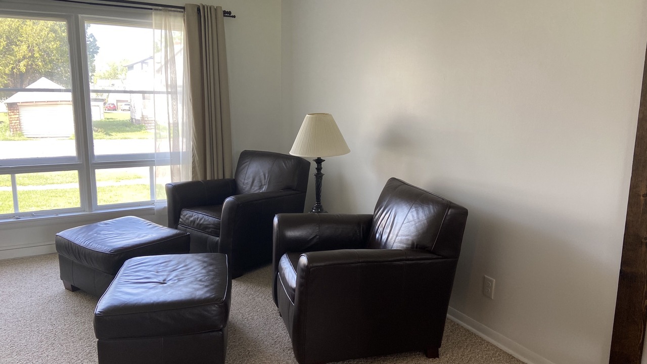Photo of Livingroom in South Range