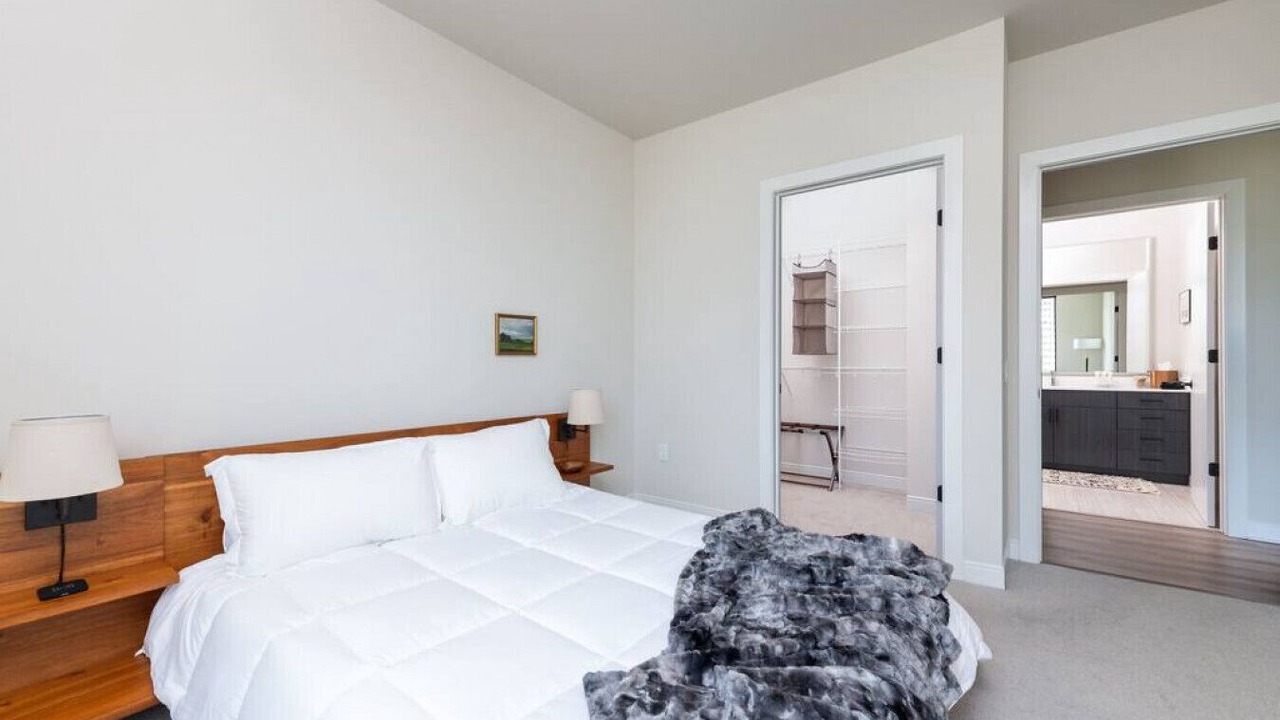Photo of Bedroom in Lower East Side
