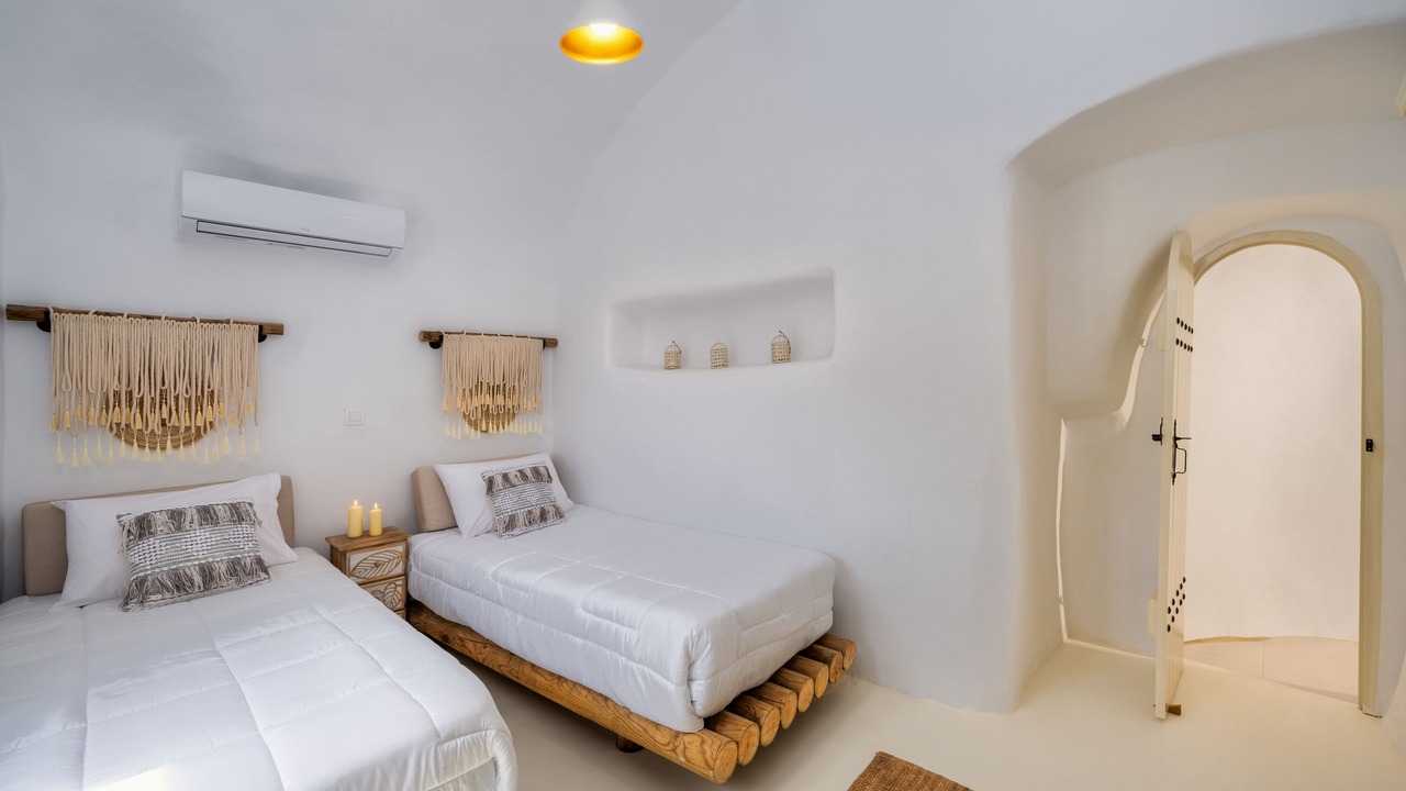Photo of Bedroom in Messaria