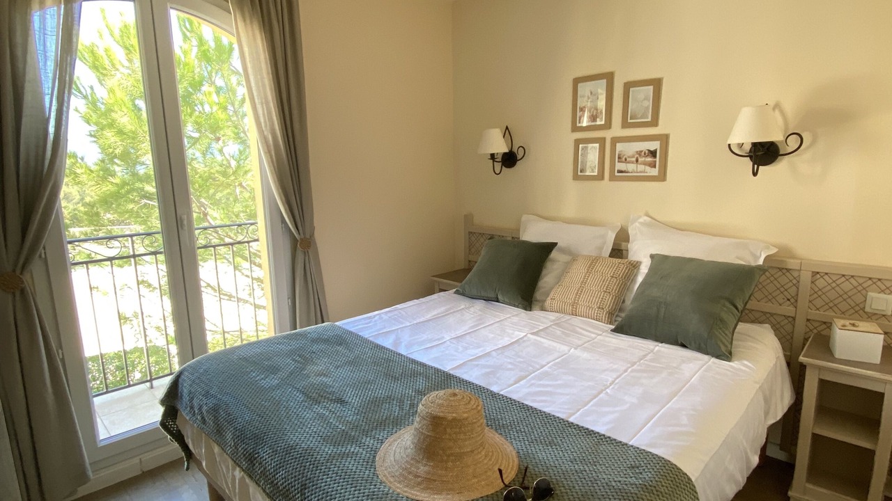 Photo of Bedroom in Pont Royal