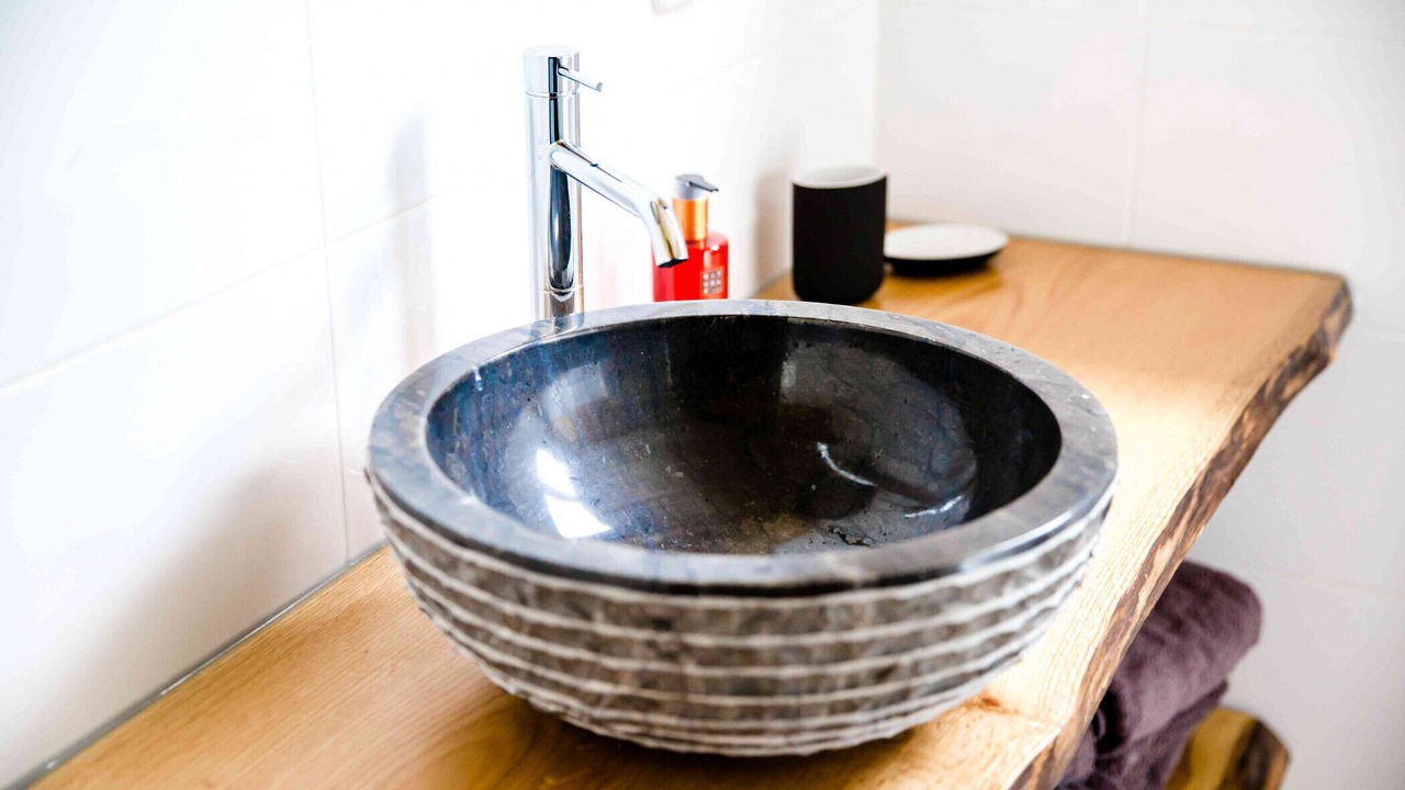 Photo of Bathroom in Grou