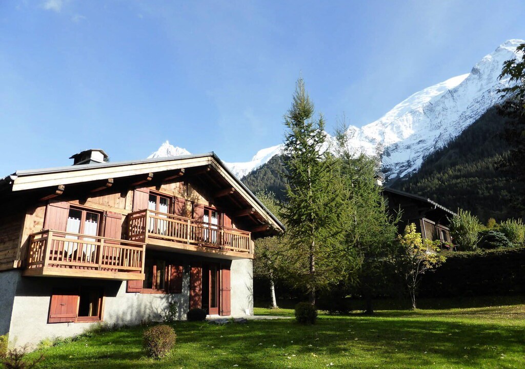 Photo of Buildings in Les Houches