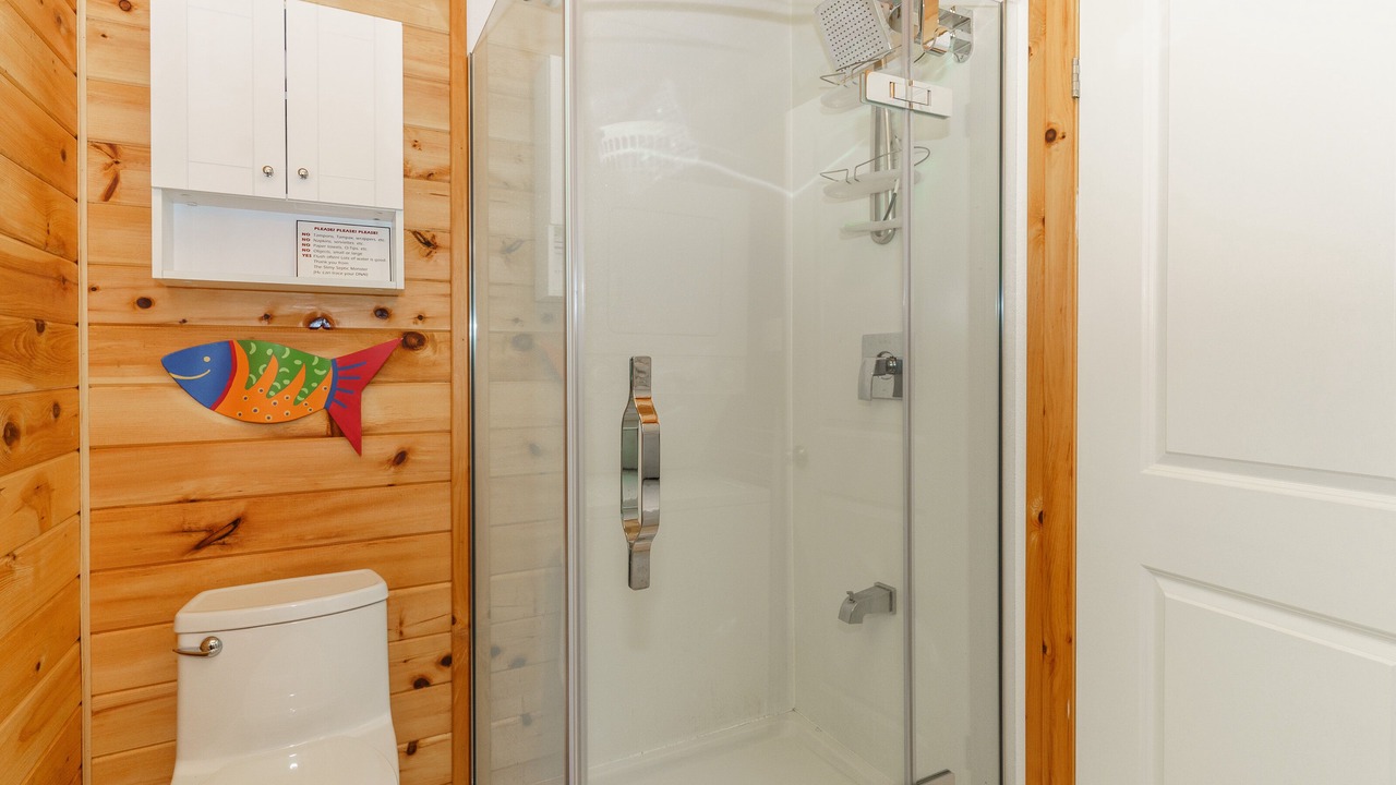 Photo of Bathroom in Algonquin Highlands