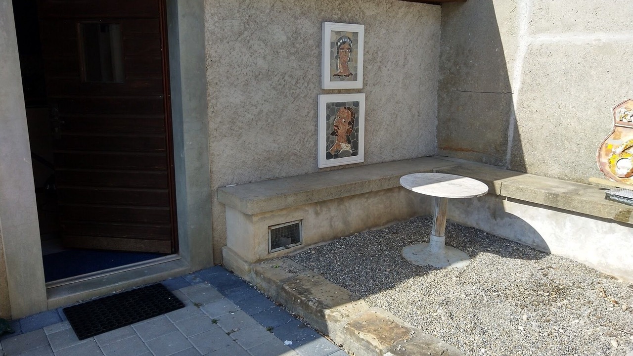 Photo of Patio Balcony in Cully
