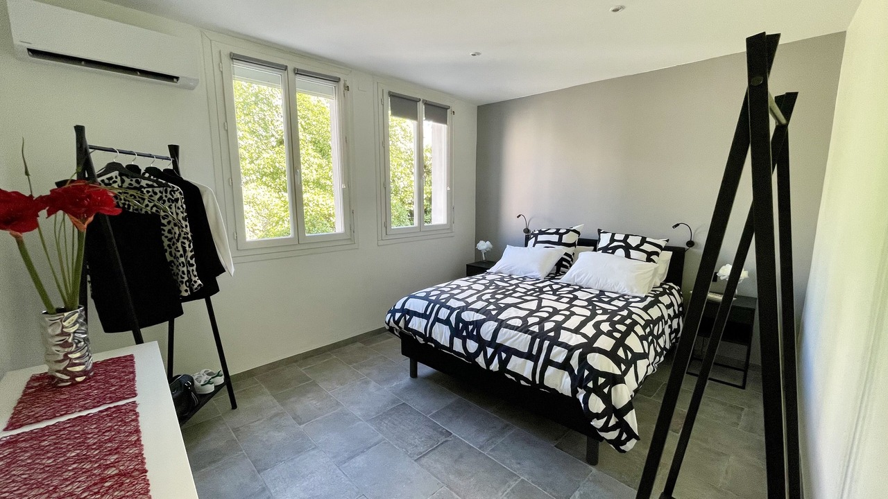 Photo of Bedroom in Sete