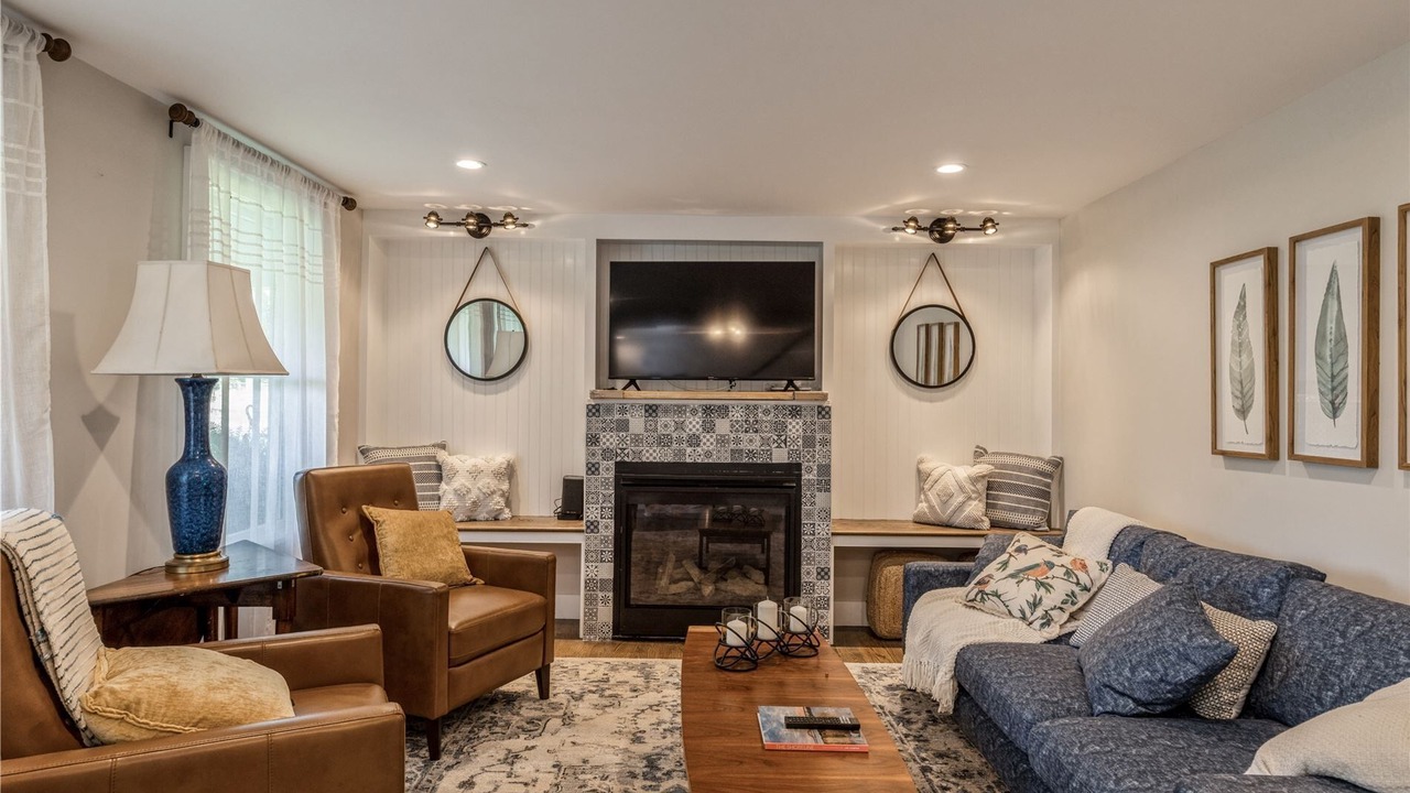 Photo of Livingroom in Southold