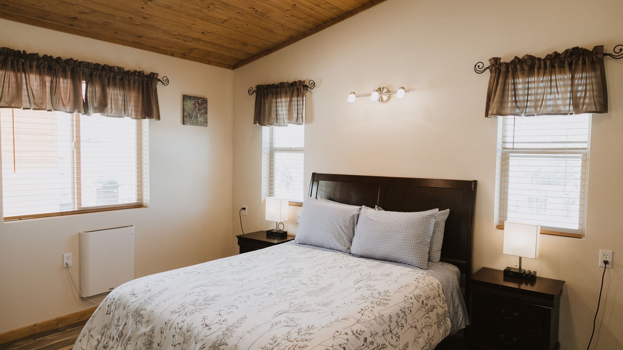 Photo of Bedroom in Cannonville