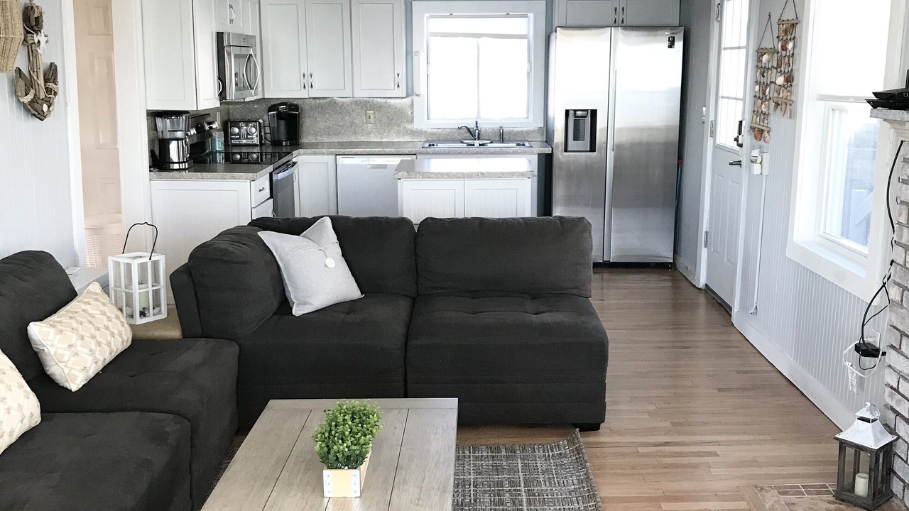 Photo of Livingroom in Old Saybrook
