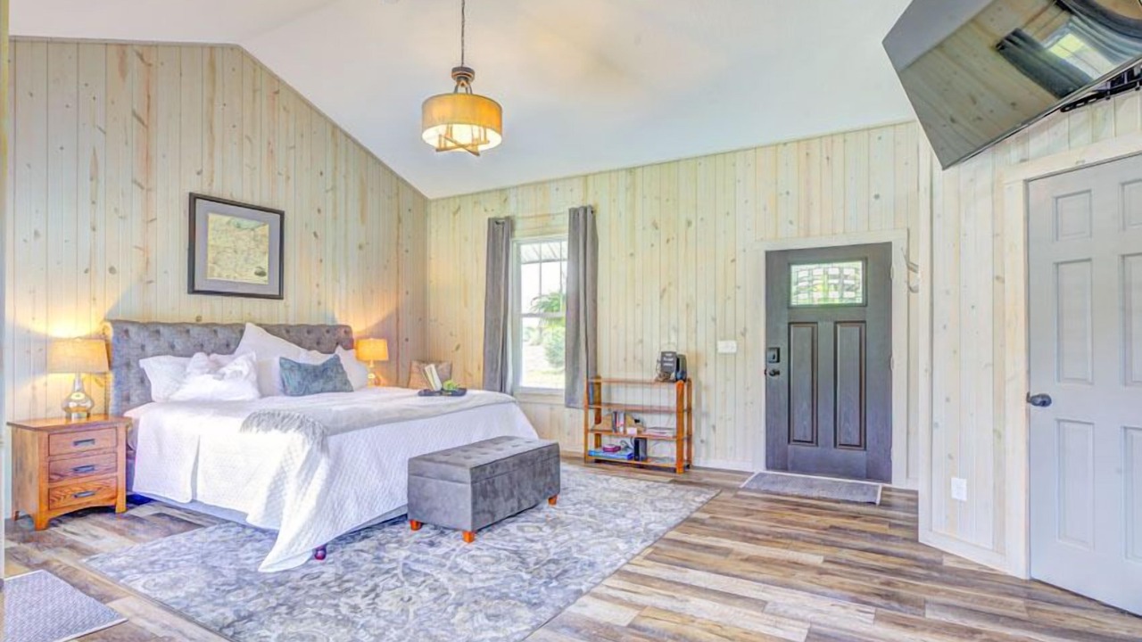 Photo of Bedroom in Logan