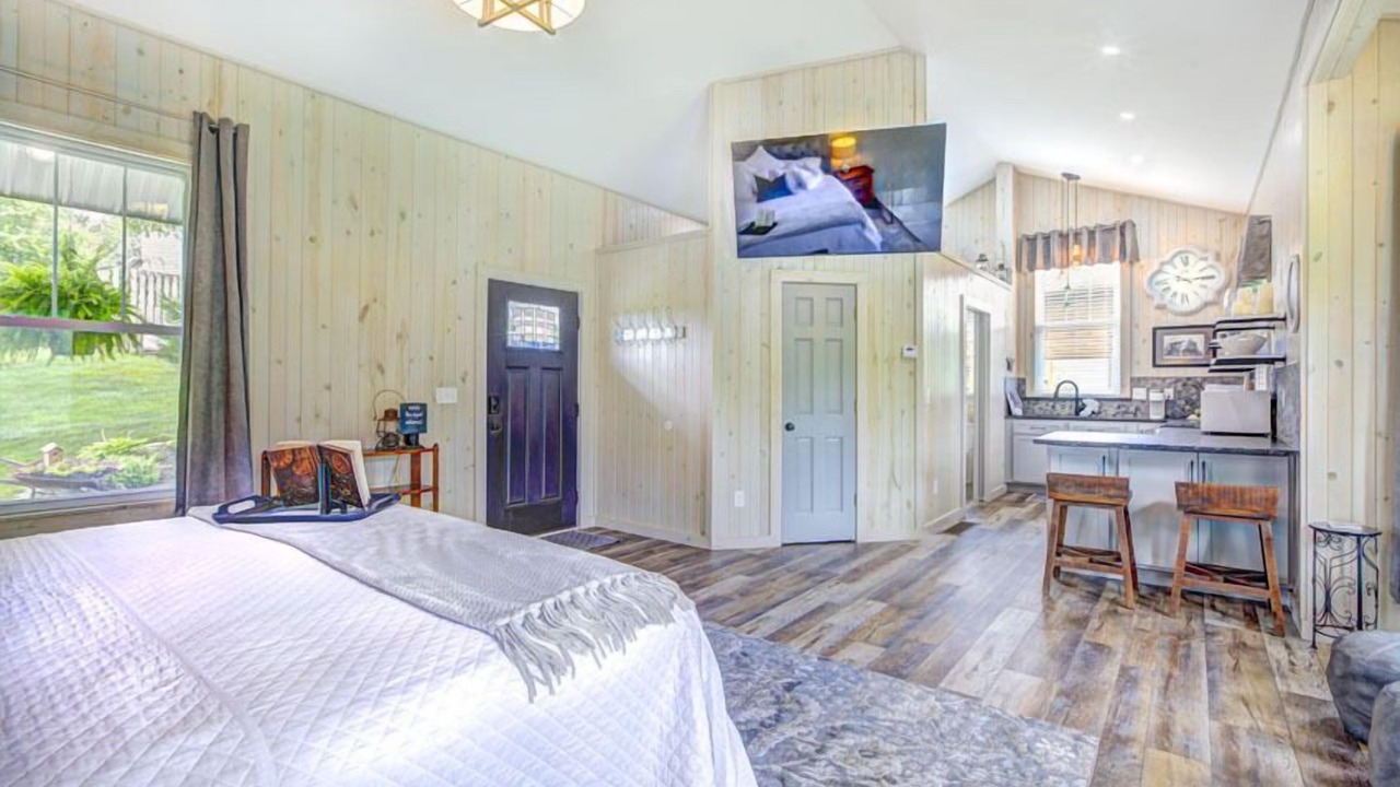 Photo of Bedroom in Logan