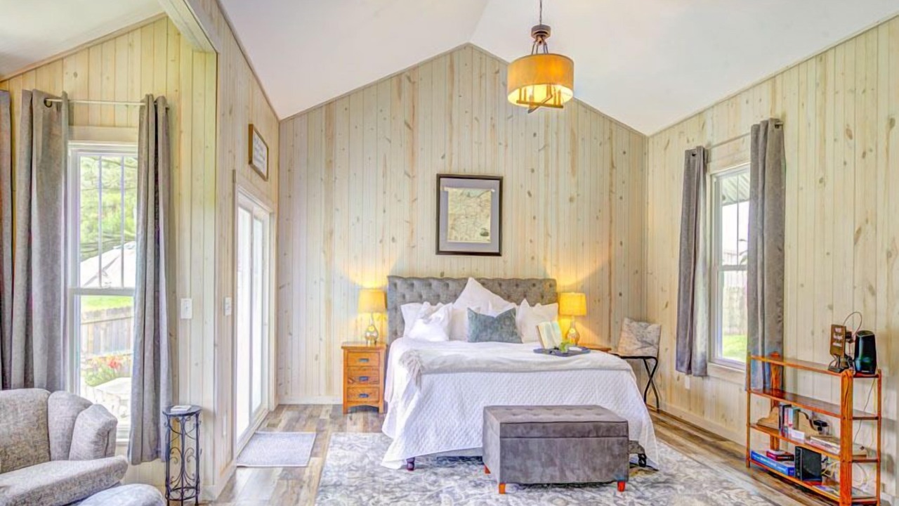 Photo of Bedroom in Logan
