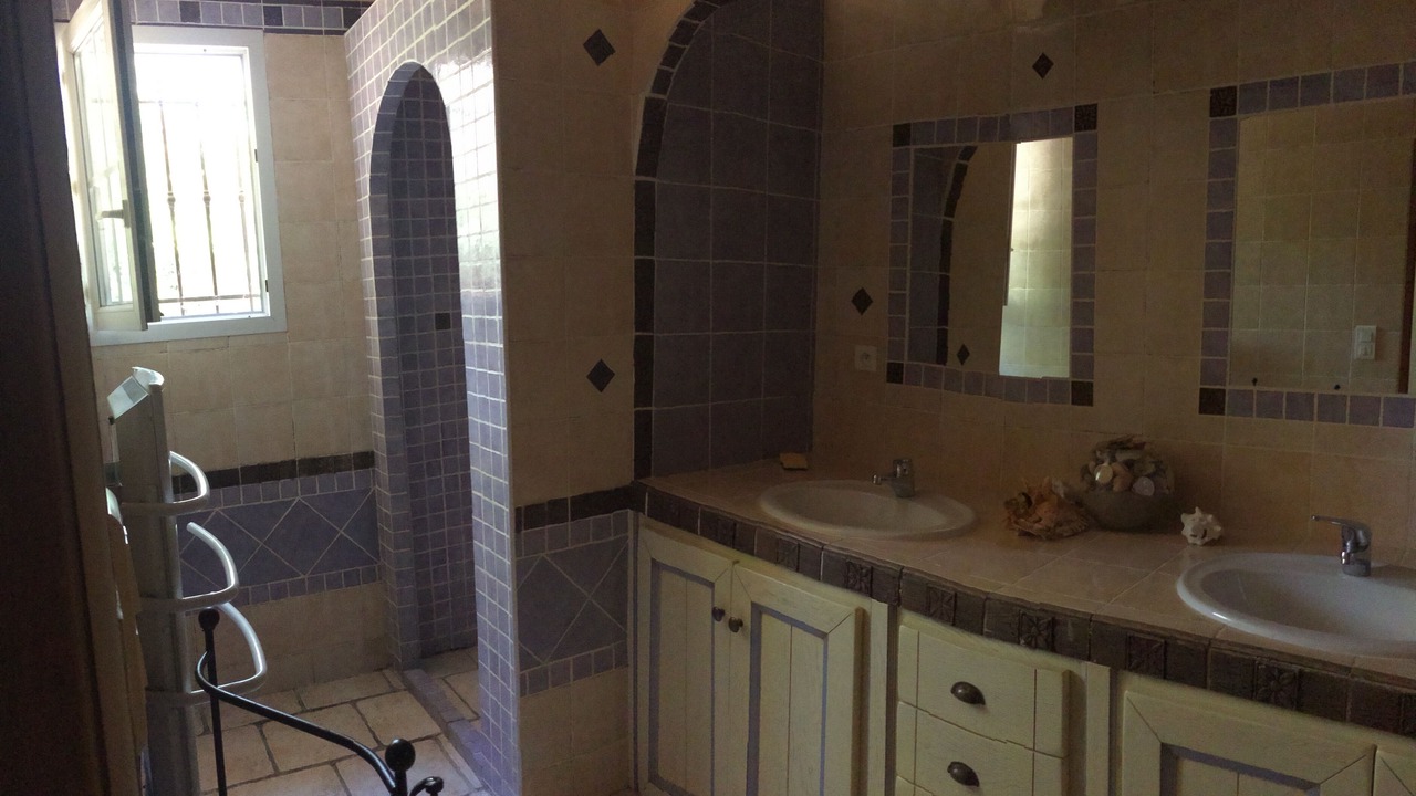 Photo of Bathroom in Ollieres