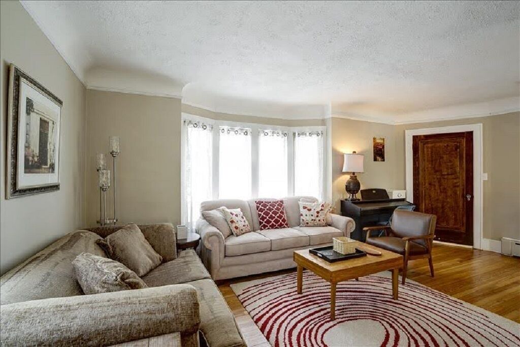 Photo of Livingroom in Livonia