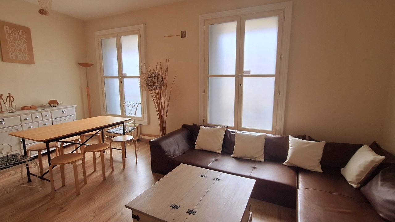 Photo of Livingroom in Antigone