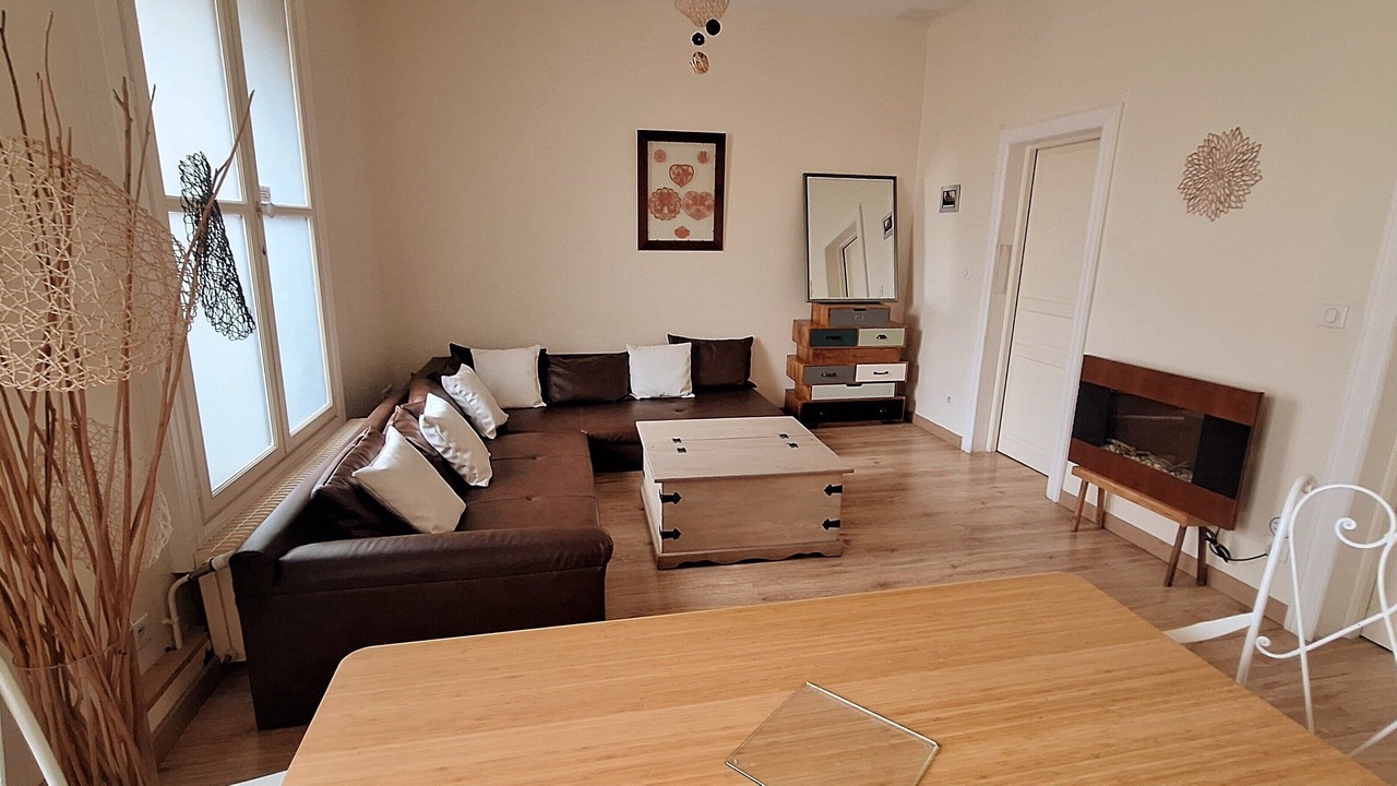 Photo of Livingroom in Antigone
