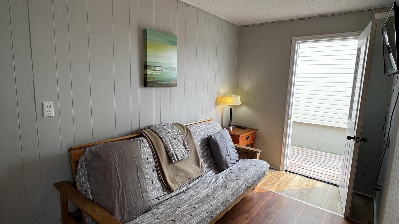 Photo of Livingroom in Wasaga Beach