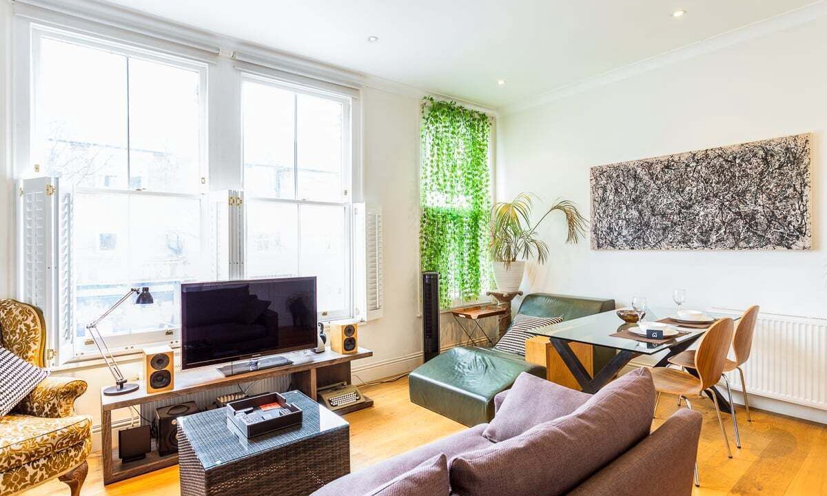 Photo of Livingroom in St. Helen's
