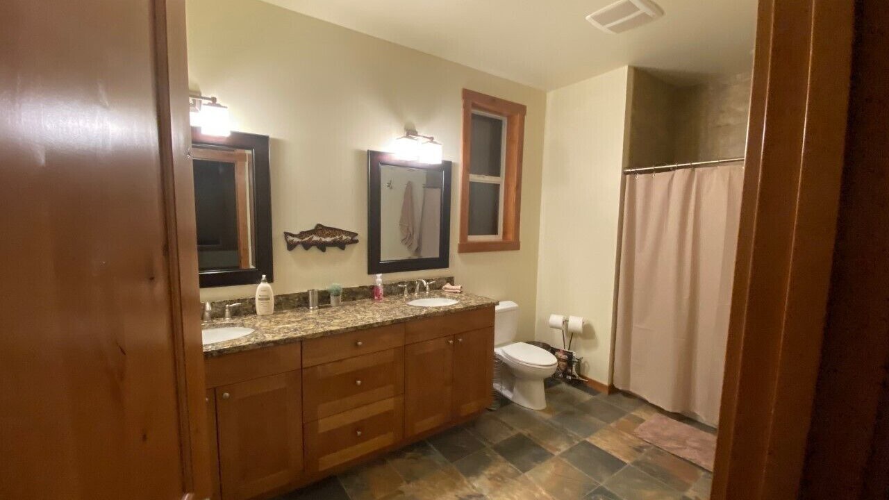 Photo of Bathroom in Cle Elum