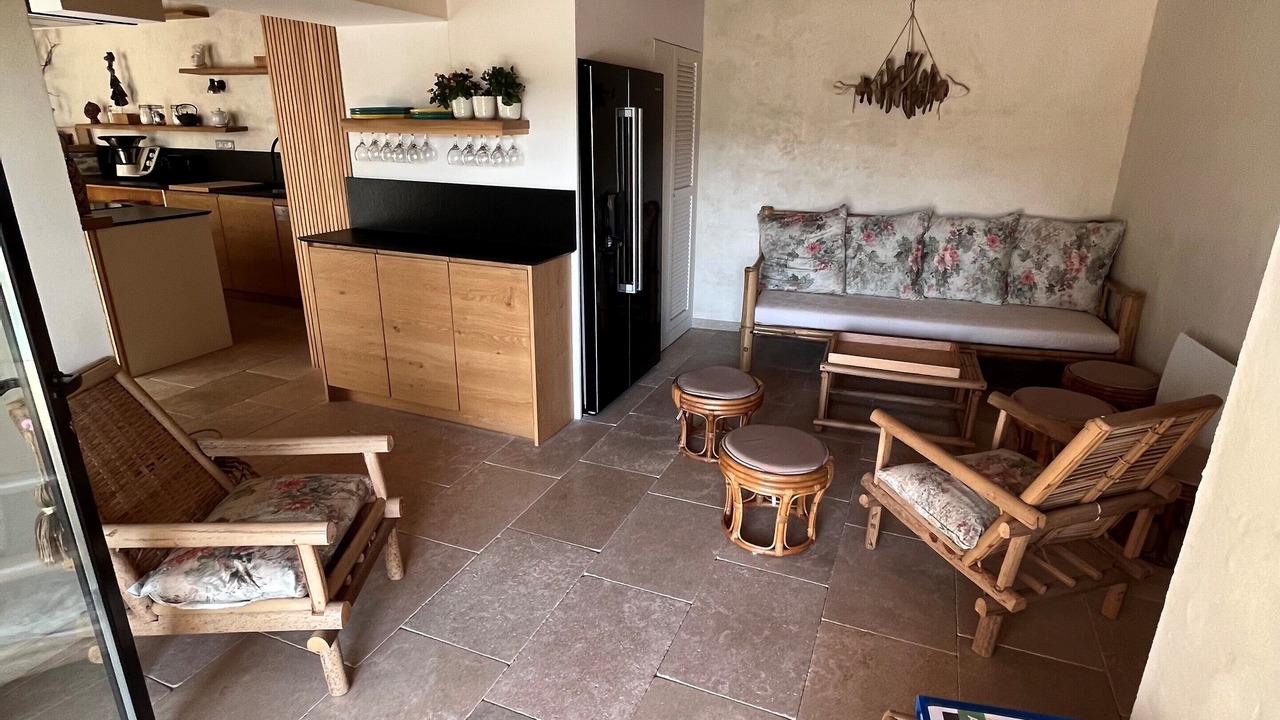 Photo of Livingroom in Barjac
