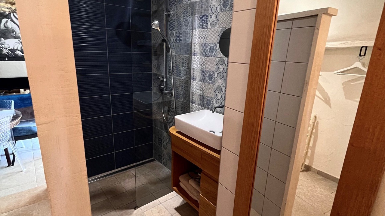 Photo of Bathroom in Barjac