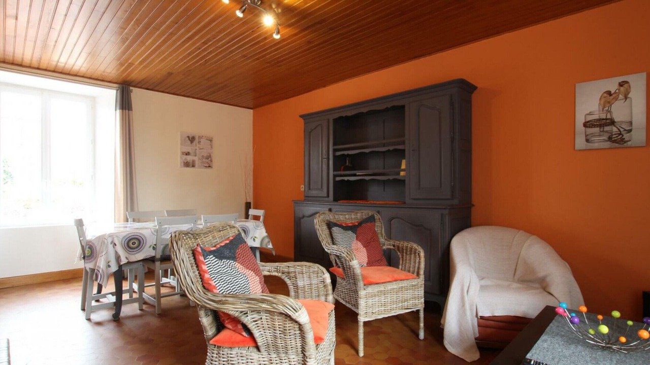 Photo of Livingroom in Feugeres