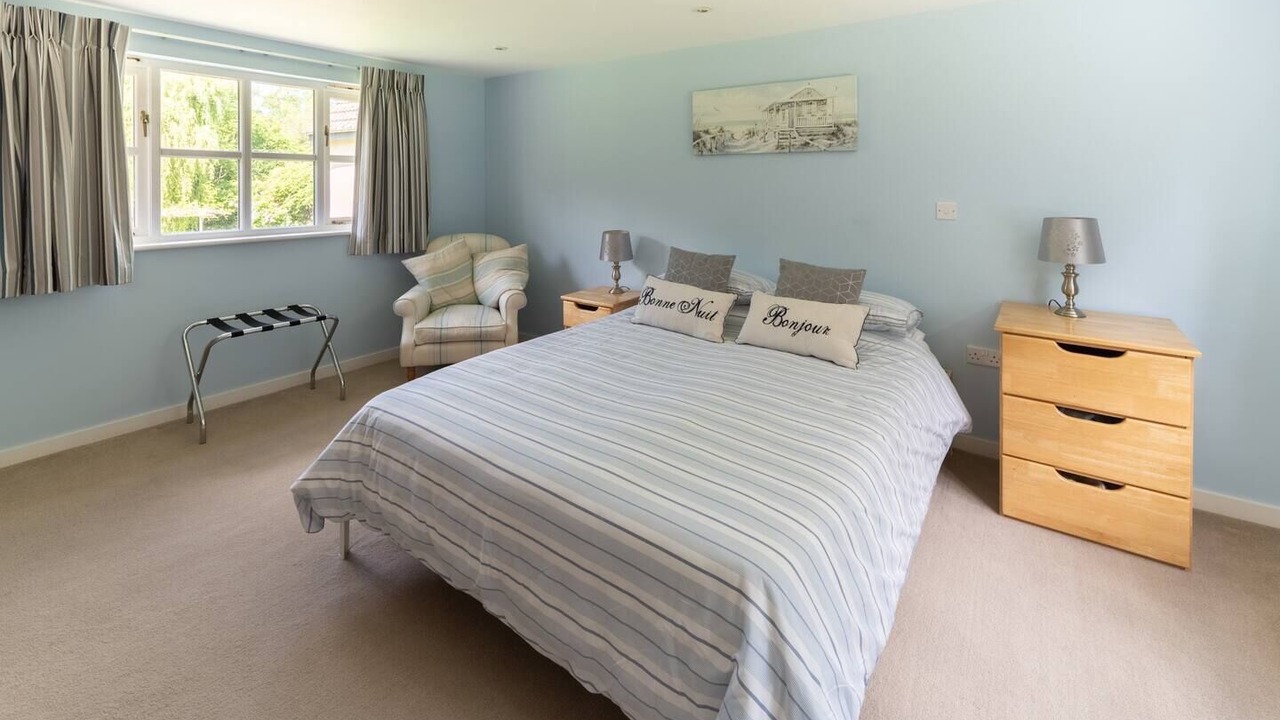 Photo of Bedroom in Holcombe Burnell