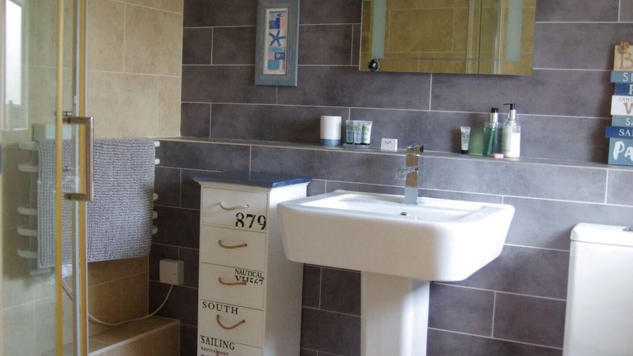 Photo of Bathroom in Holcombe Burnell