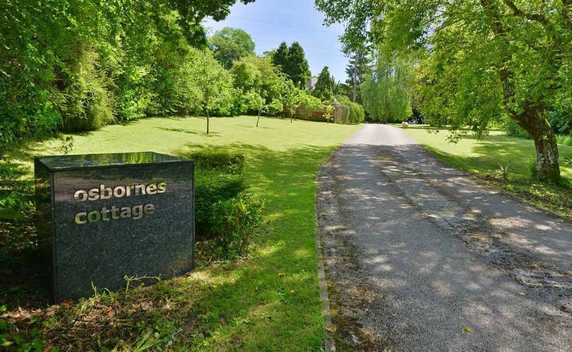 Photo of Outdoor in Holcombe Burnell